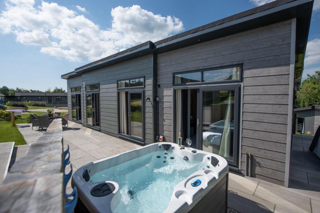 Primrose Lodge, 25 Roadford Lake Lodges Lifton Luaran gambar
