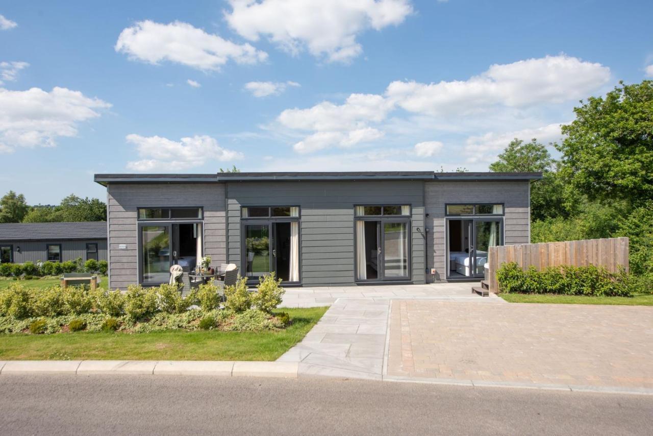 Primrose Lodge, 25 Roadford Lake Lodges Lifton Luaran gambar