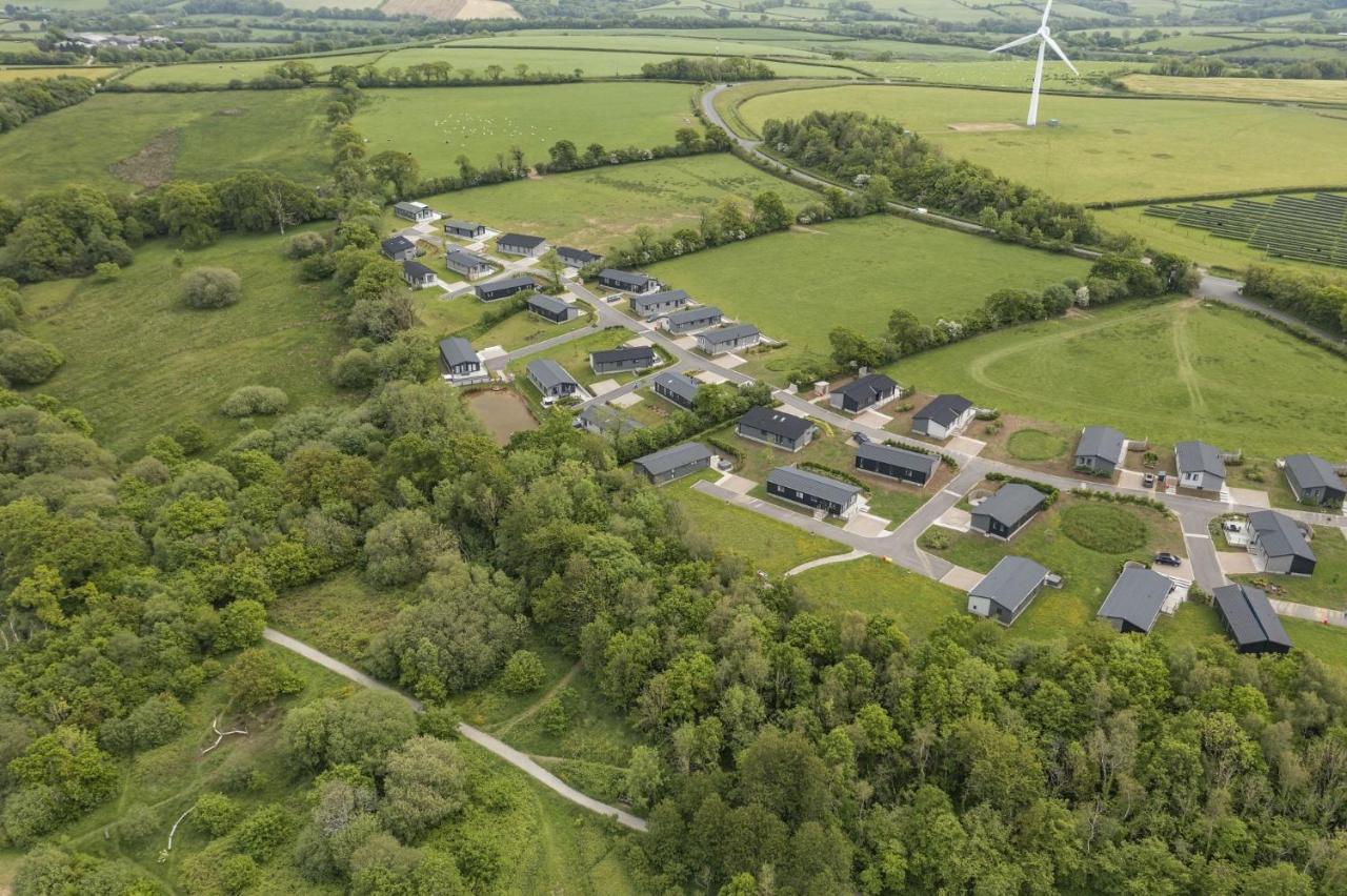 Primrose Lodge, 25 Roadford Lake Lodges Lifton Luaran gambar